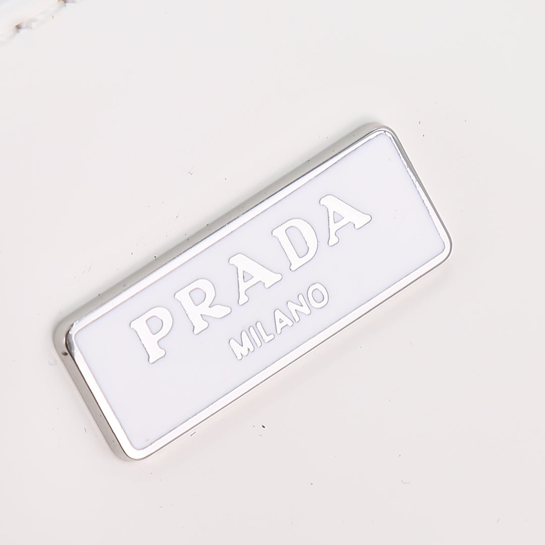 PRA 23 BAG IN BLACK CALFSKIN SILVER HARDWARE