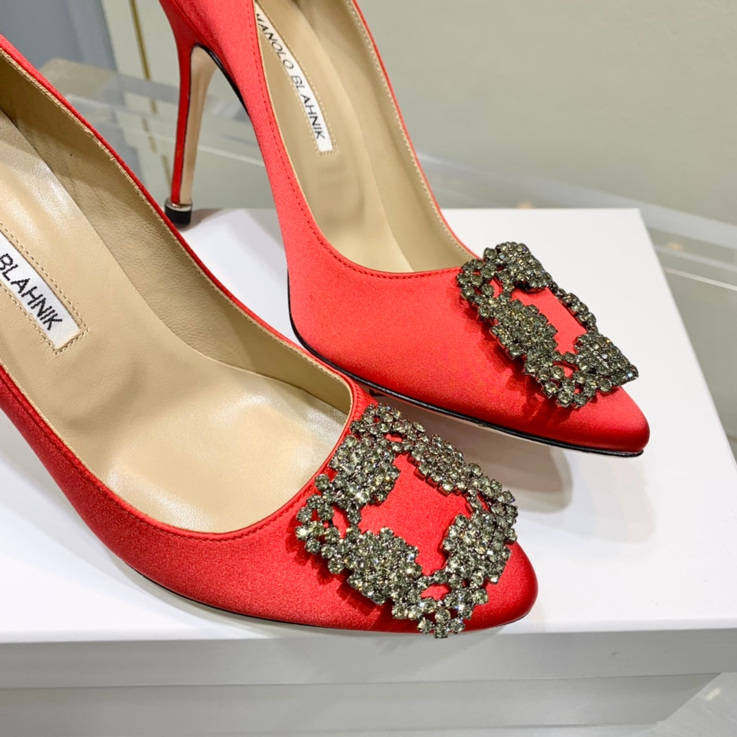 Manolo Diamond Buckle Pumps 10cm Red Silk 574251