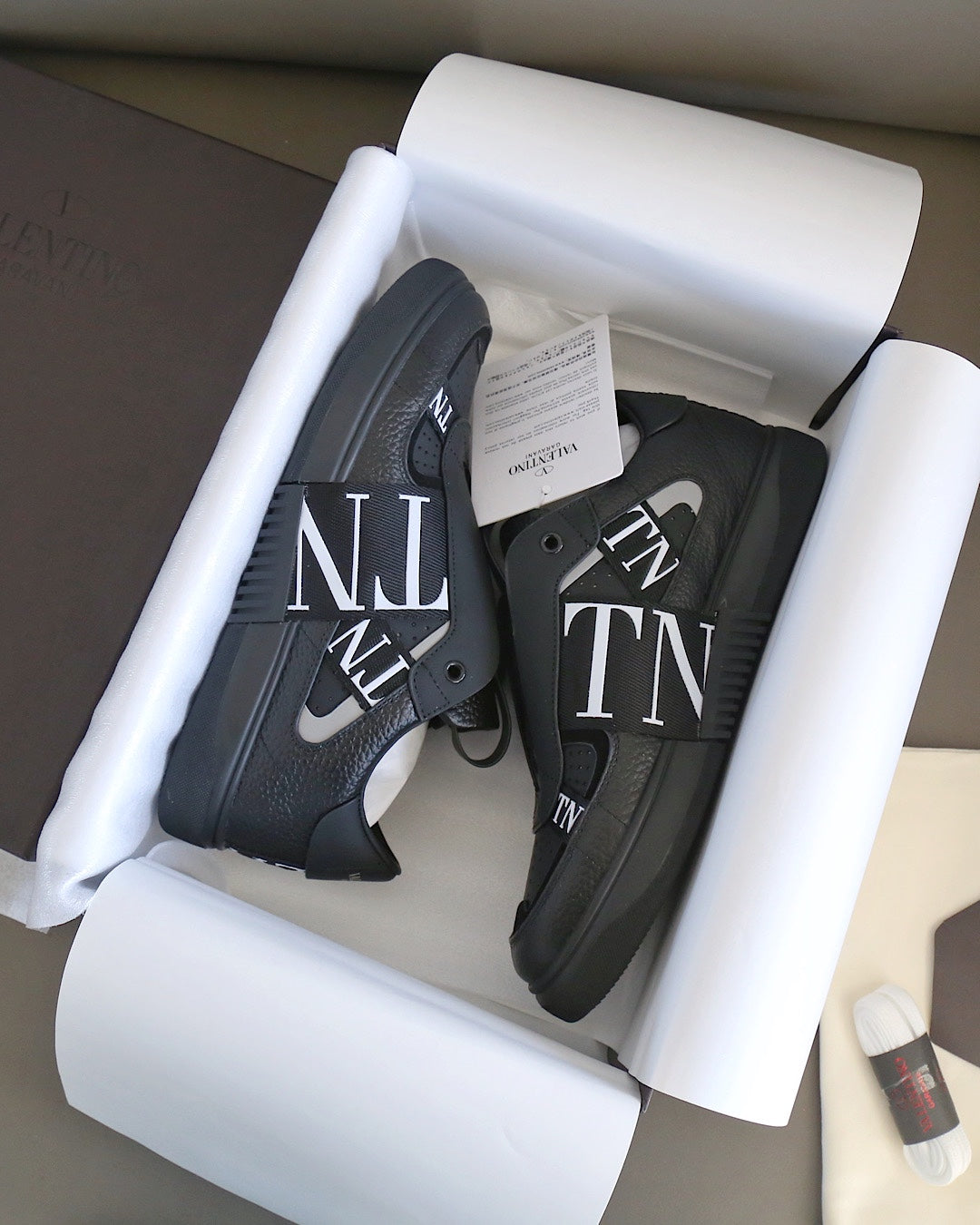 VT 25 Slip-On VL7N Sneaker Black Cowhide