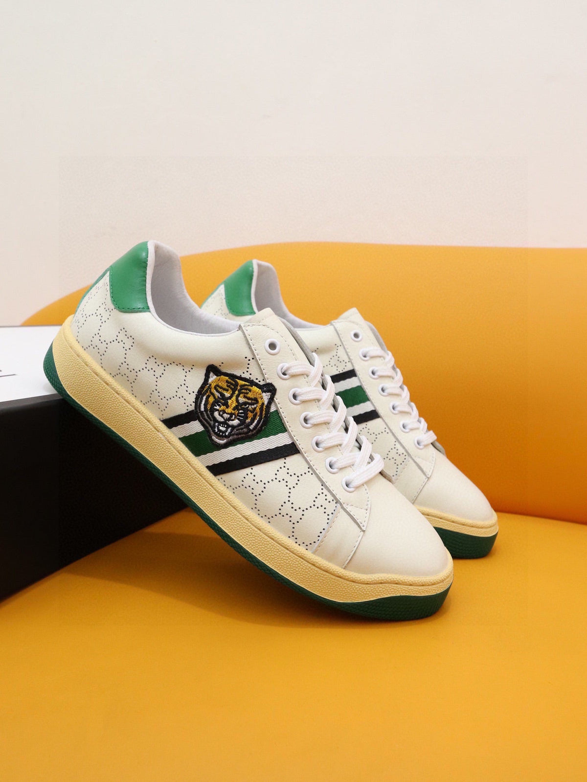GG Men's Sneaker White Green Cowhide 522946