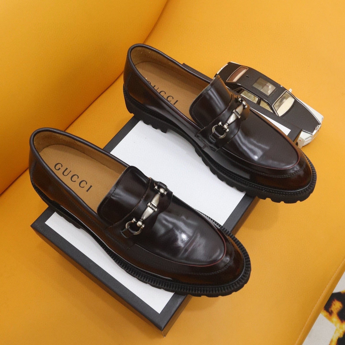 GG Men's Loafer Dark Brown Patent Leather 524061