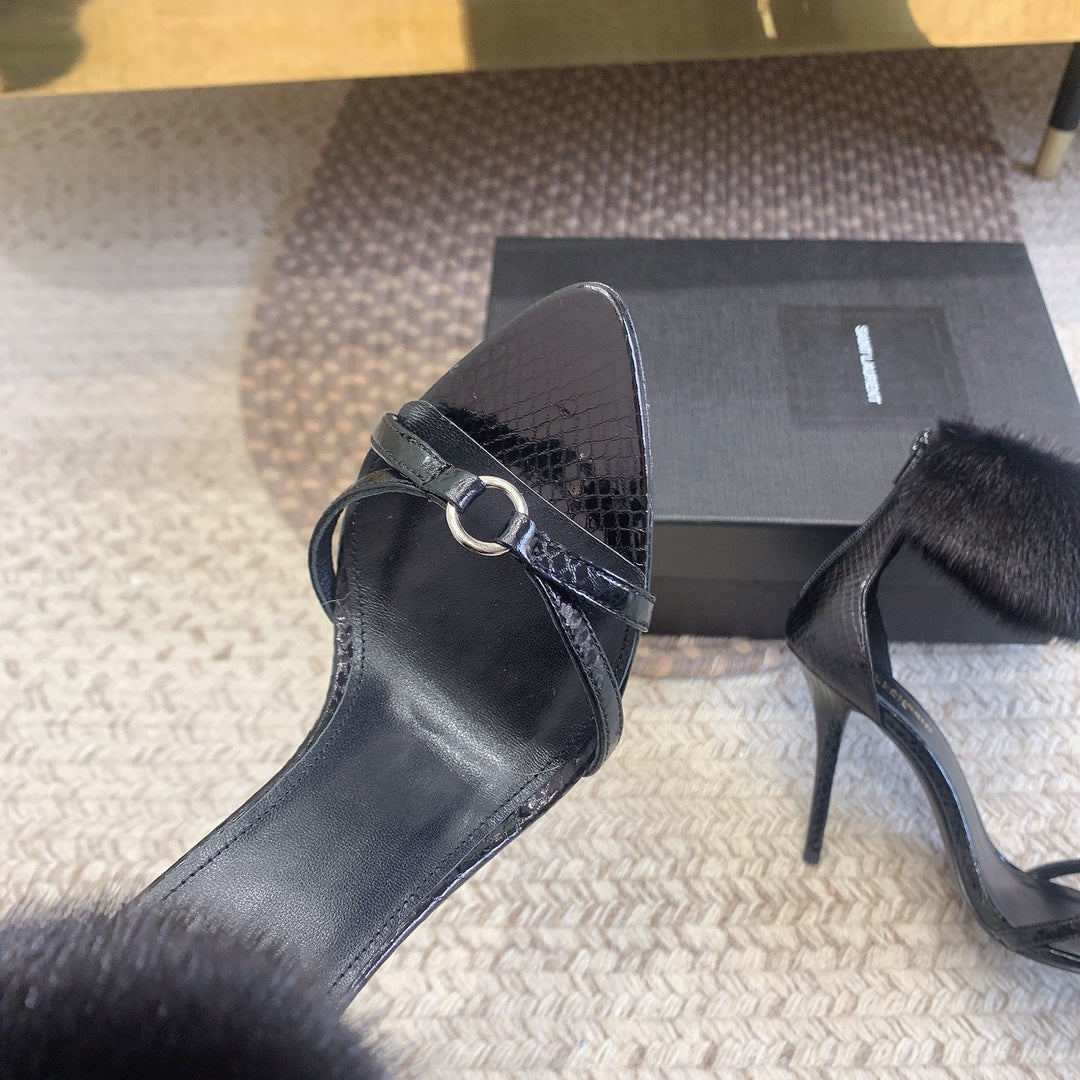 HIGH HEEL SANDAL IN BLACK POLISHED CALFSKIN AND MINK FUR