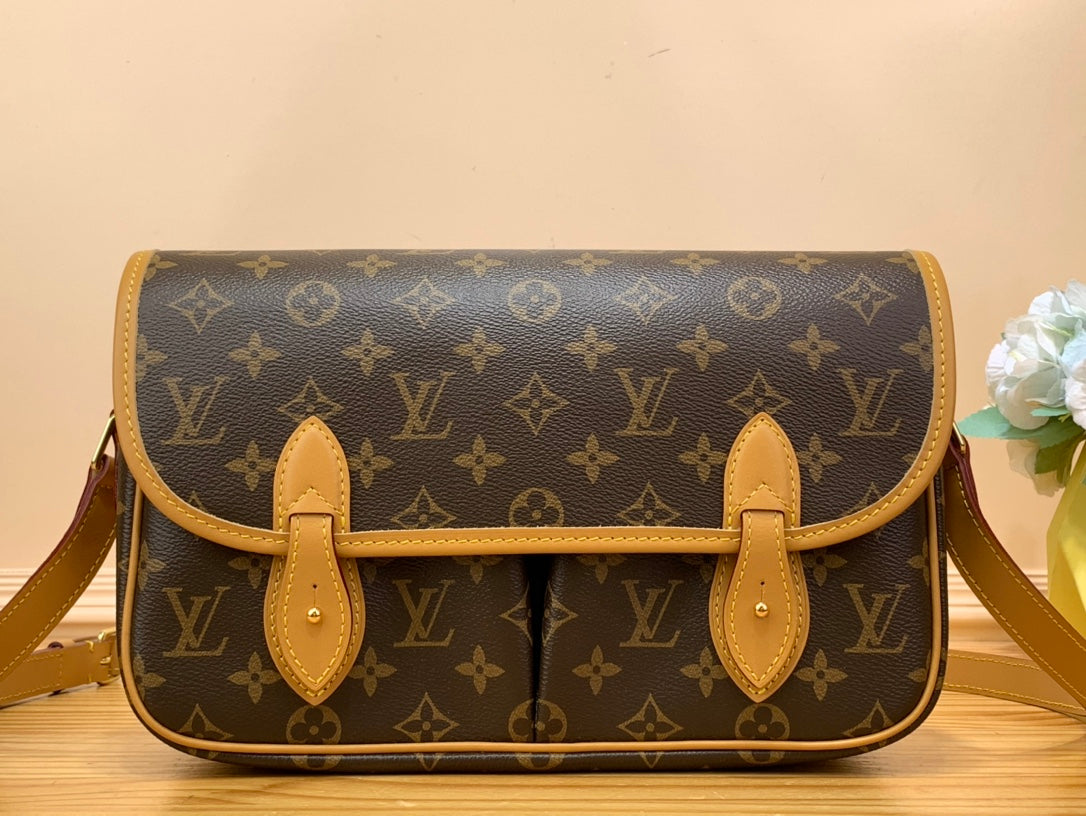 LV Gibeciere 28cm Brown Monogram Canvas 205872