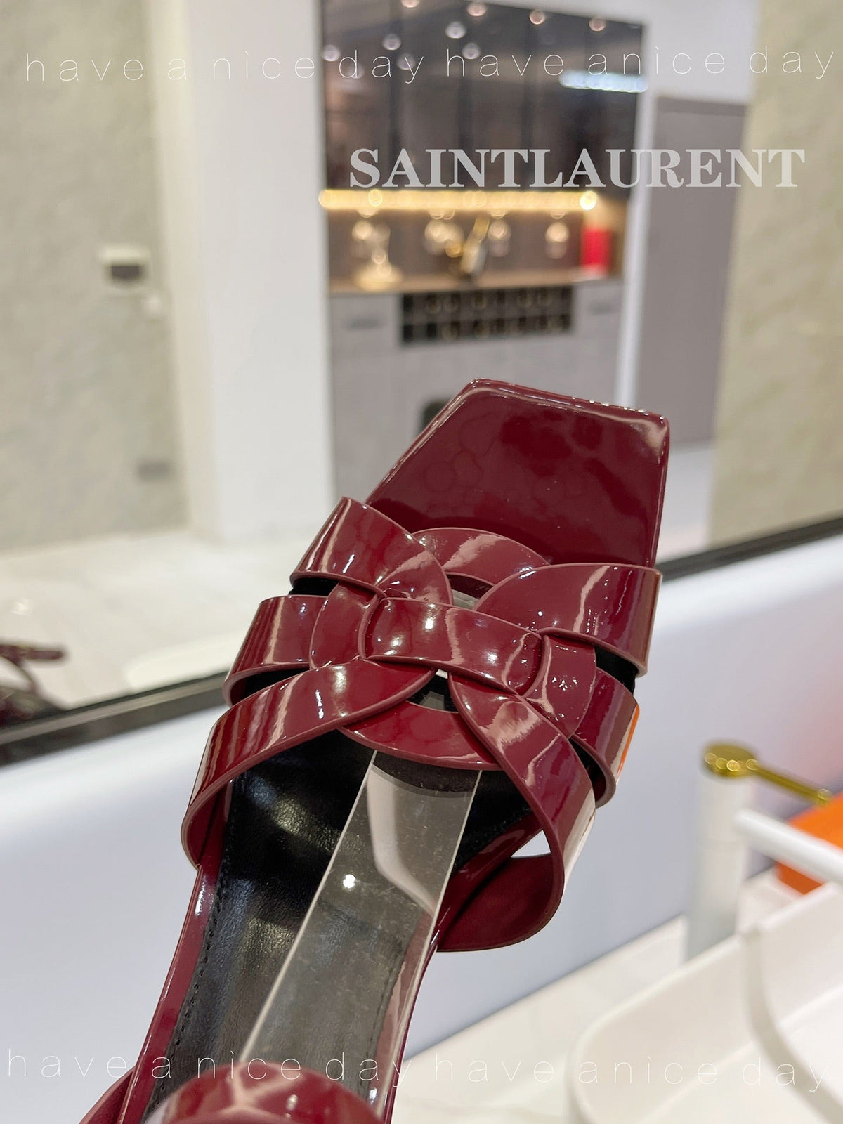 SL TRIBUTE SANDAL GLOSSY BERRY CALFSKIN