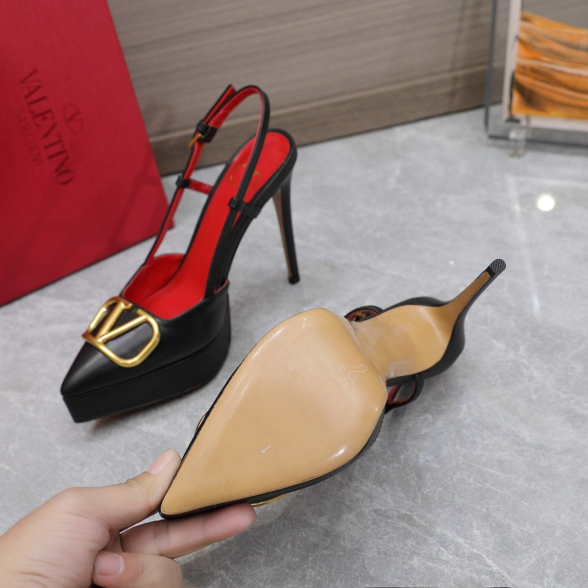 VALENTINO GARAVANI VLOGO PLATFORM SLING BACK 120 BLACK RED COWHIDE 392142