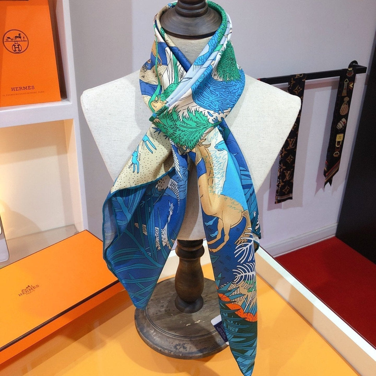 Le Carnaval Des Animaux Scarf 90 CM In Colorful Silk Twill 288861
