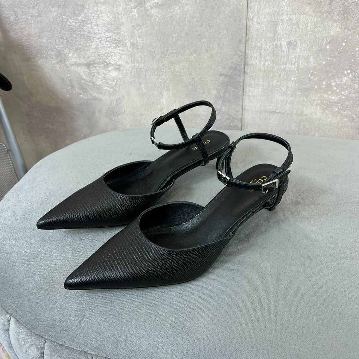 cl kitten with strap 45 black lizard stamped calfskin