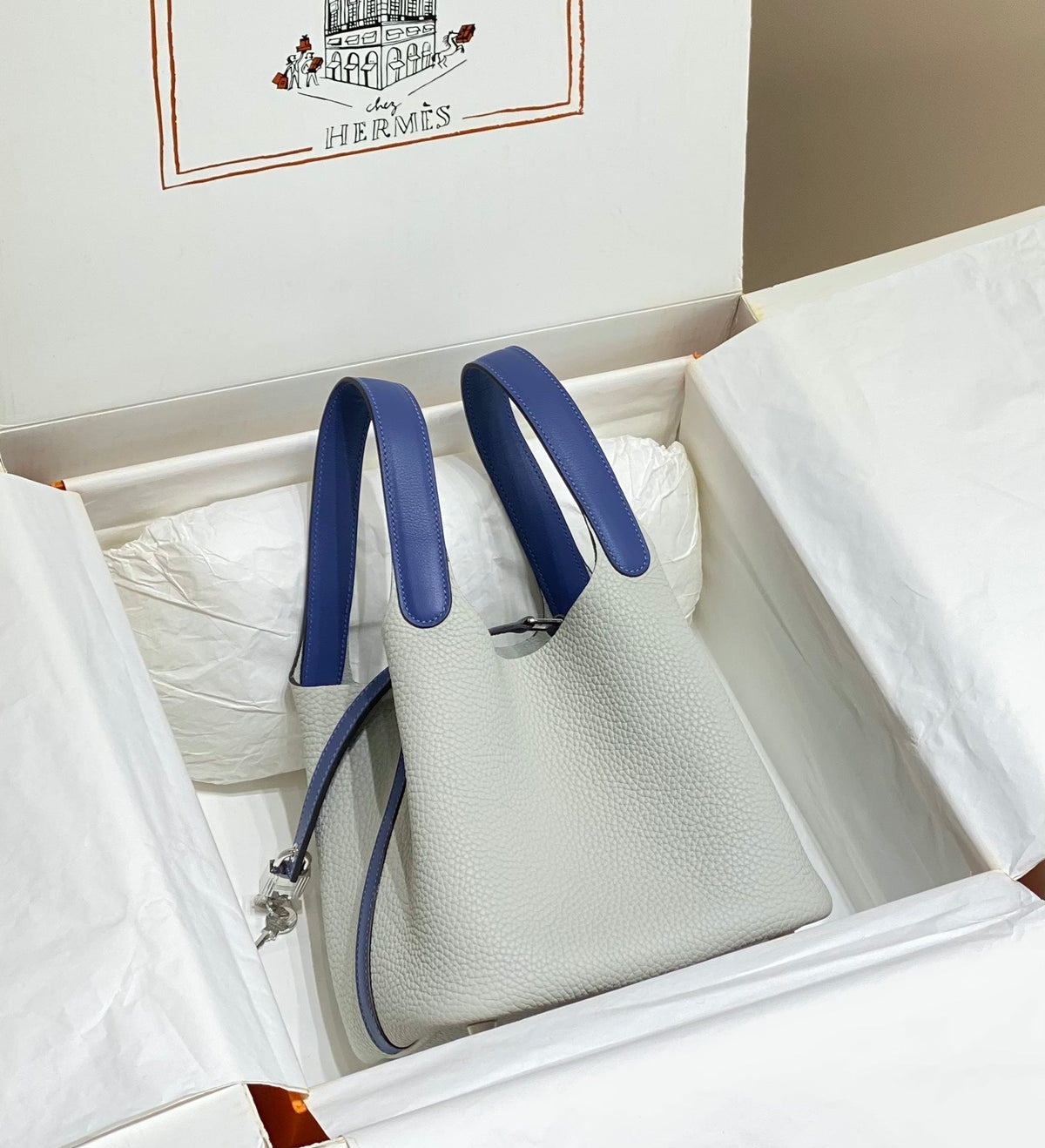 picotin lock 18 white blue togo shw