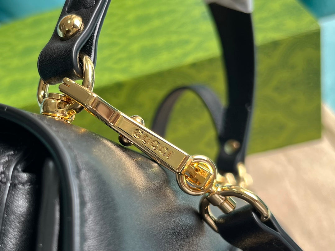 BLONDIE 23 TOP-HANDLE BAG BLACK CALFSKIN