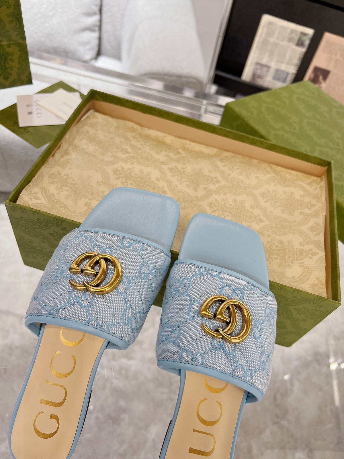 GG EXCLUSIVE SLIDE SANDAL SKY FABRIC