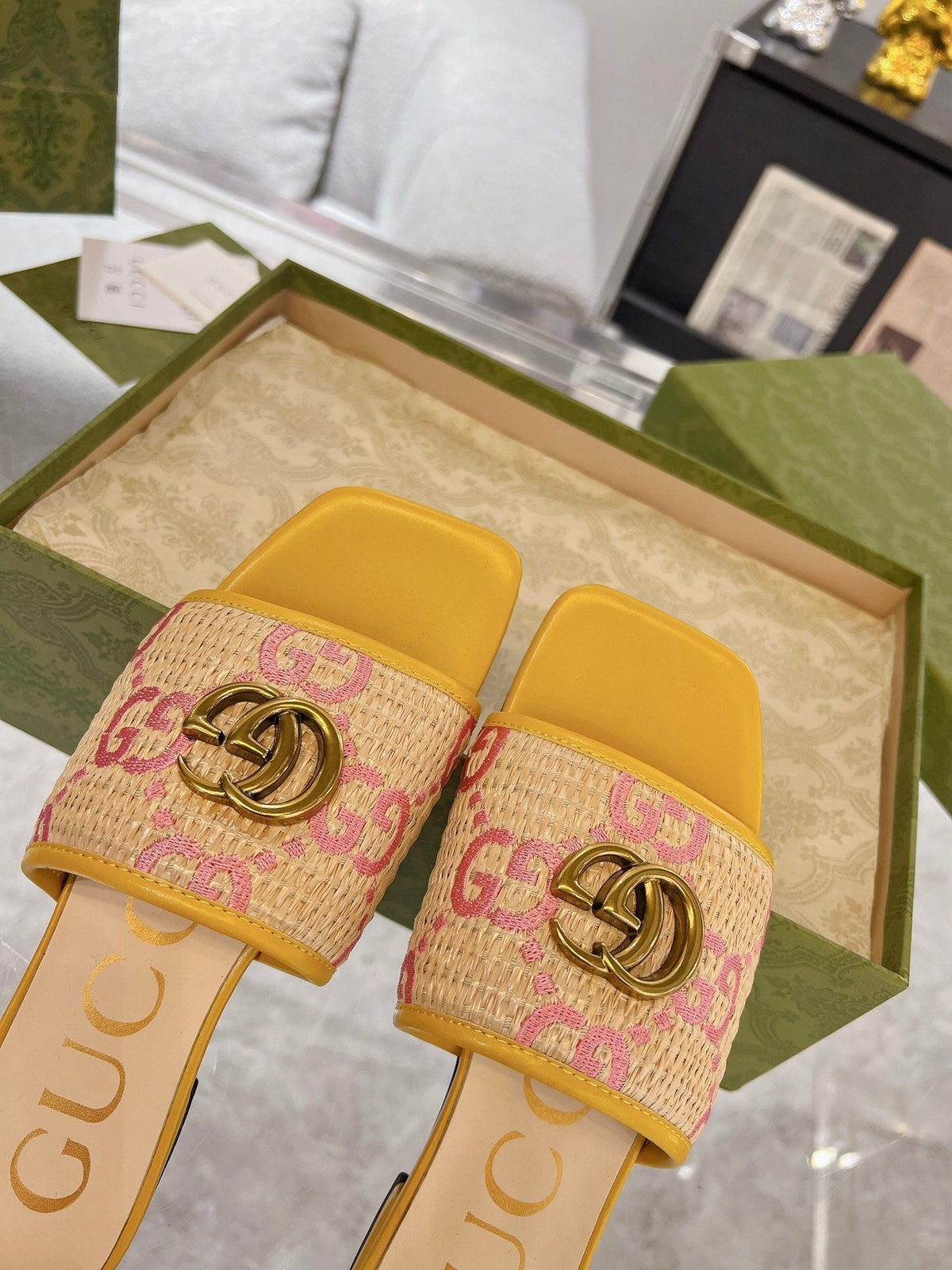 GG EXCLUSIVE SLIDE SANDAL AMBER SEDGE
