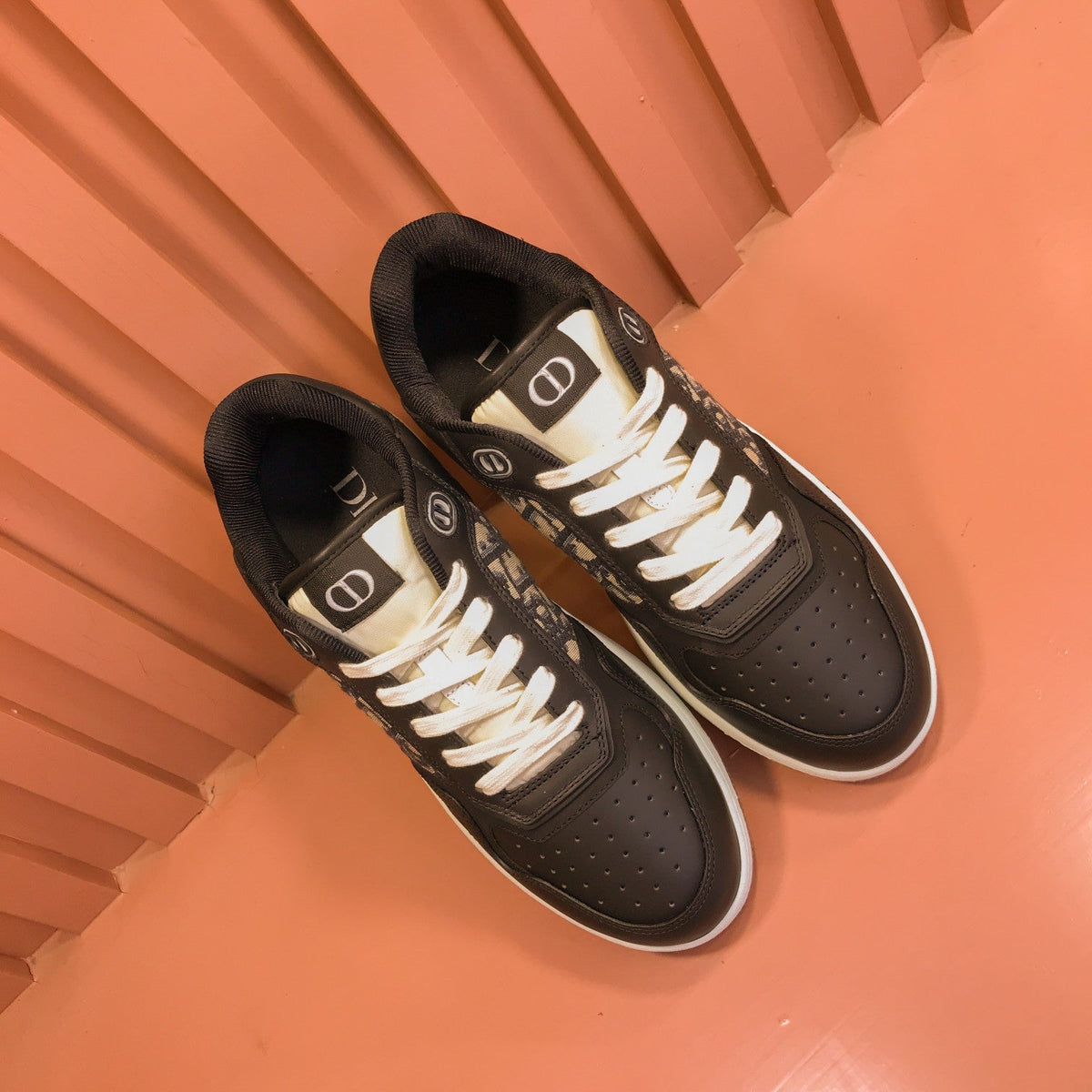 CD B27 LOW-TOP SNEAKER BLACK-BEIGE CALFSKIN