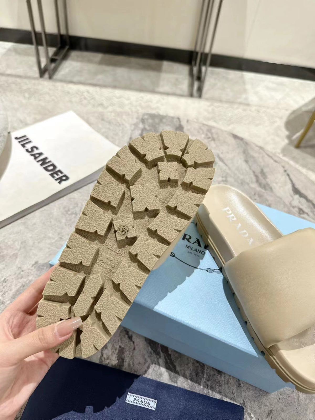 PRA SHEARLING SLIDES BEIGE LAMBSKIN