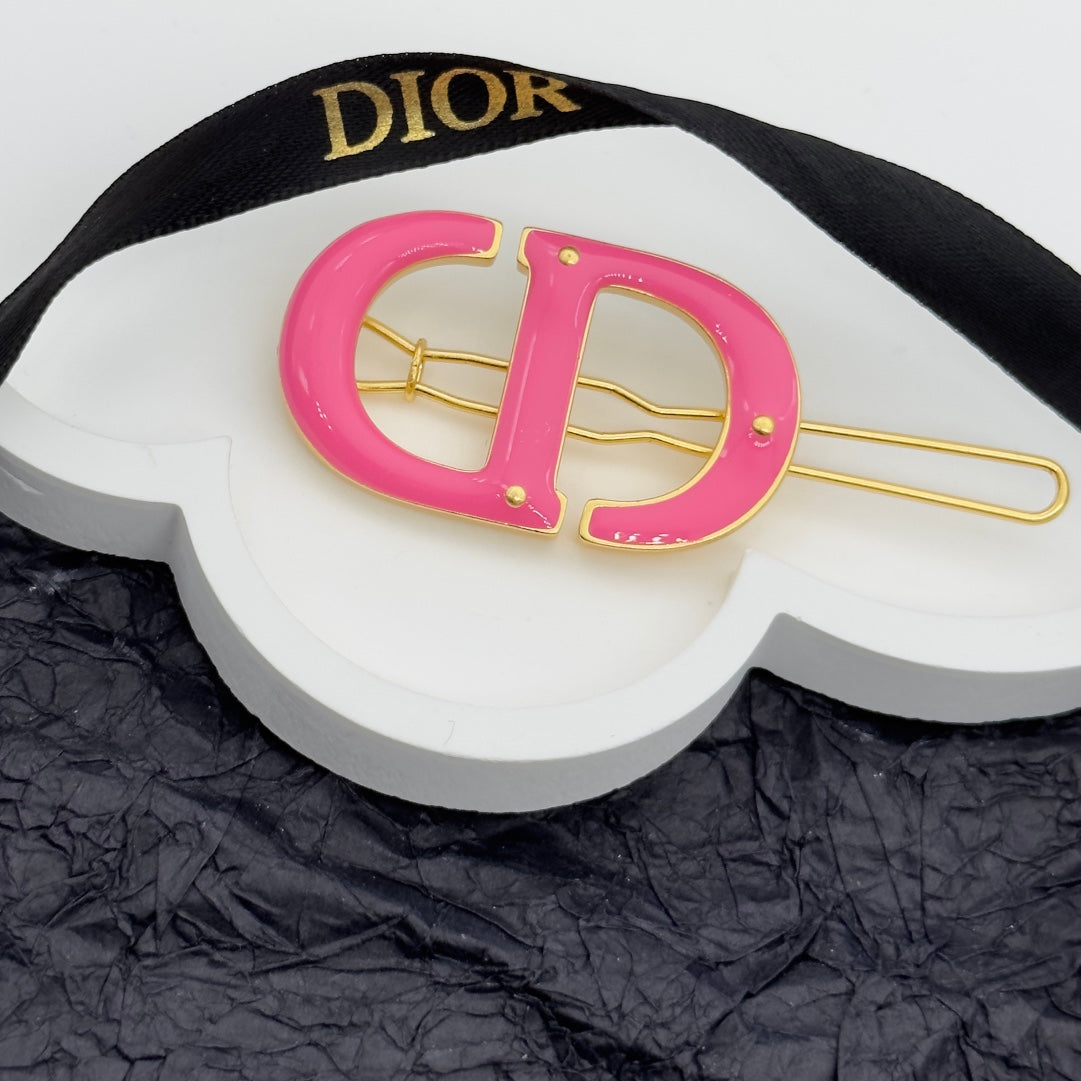 CD Brooch 13
