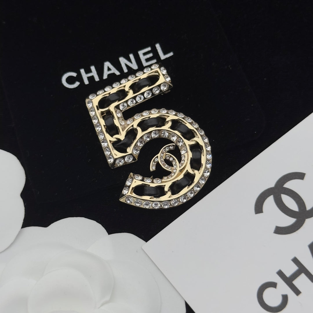 CC Brooch Gold 174155