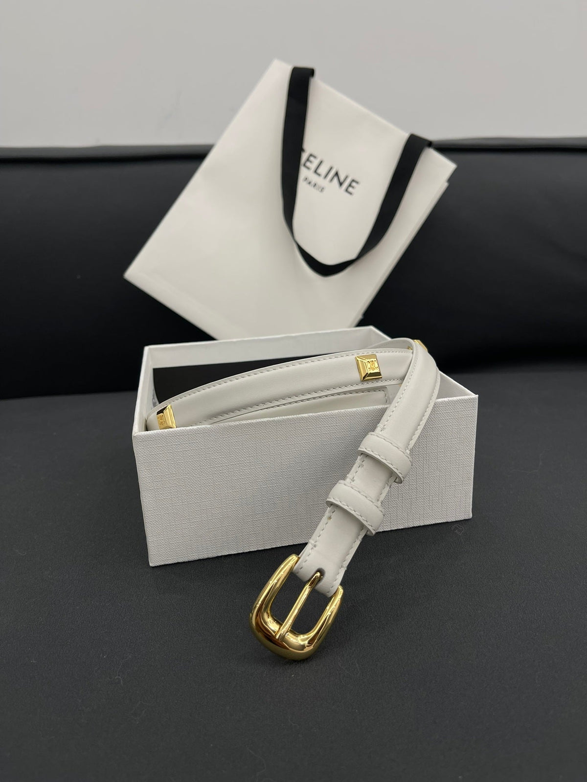 CL SMALL 18 MM TRIOMPHE BELT IN TAURILLON WHITE LEATHER GOLD HARDWARE