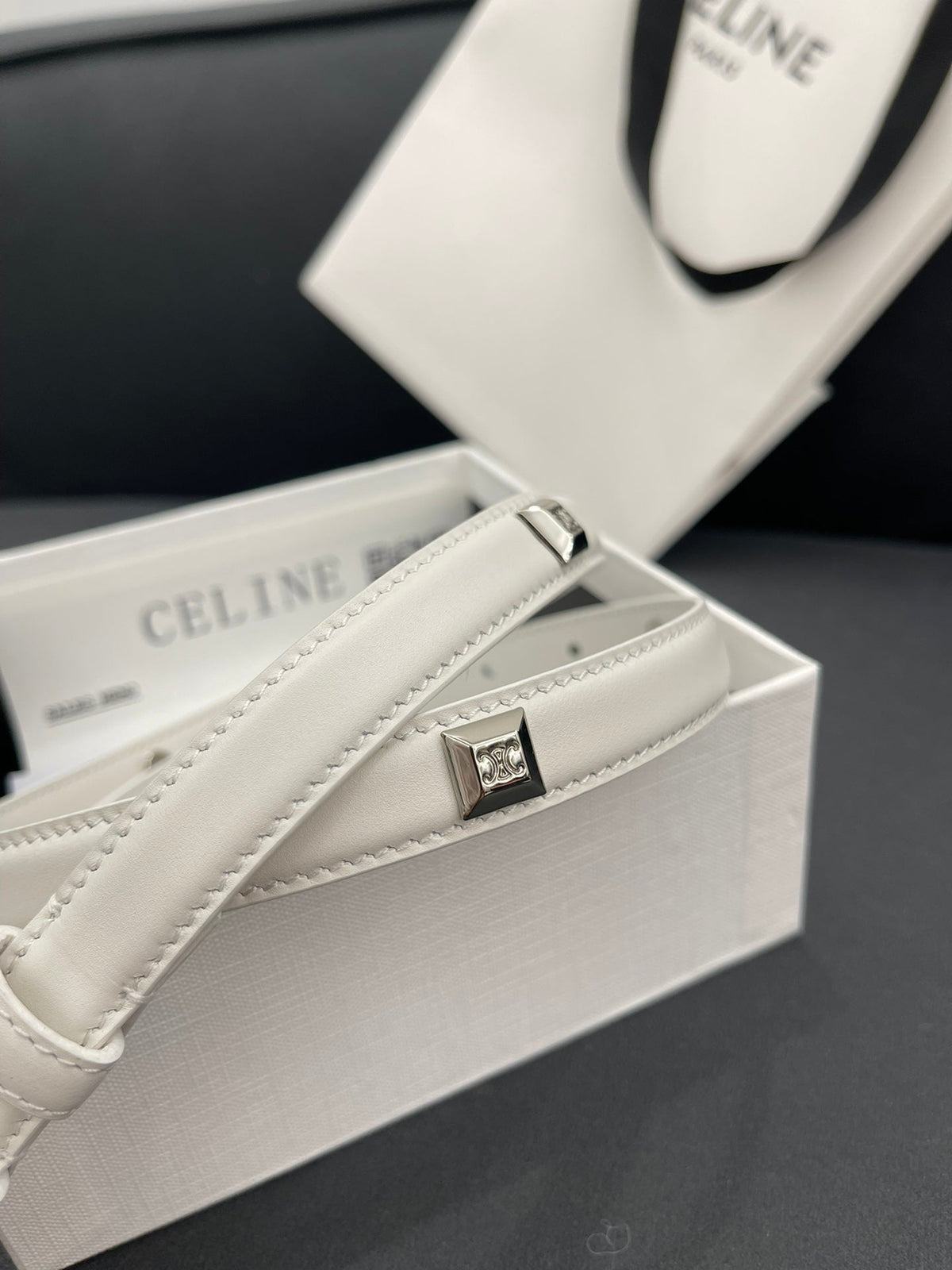 CL SMALL 18 MM TRIOMPHE BELT IN TAURILLON WHITE LEATHER SILVER HARDWARE