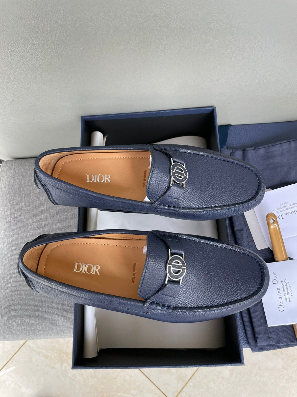CD JUAL ICON BUCKLE LOAFER NAVY GRAINED CALFSKIN