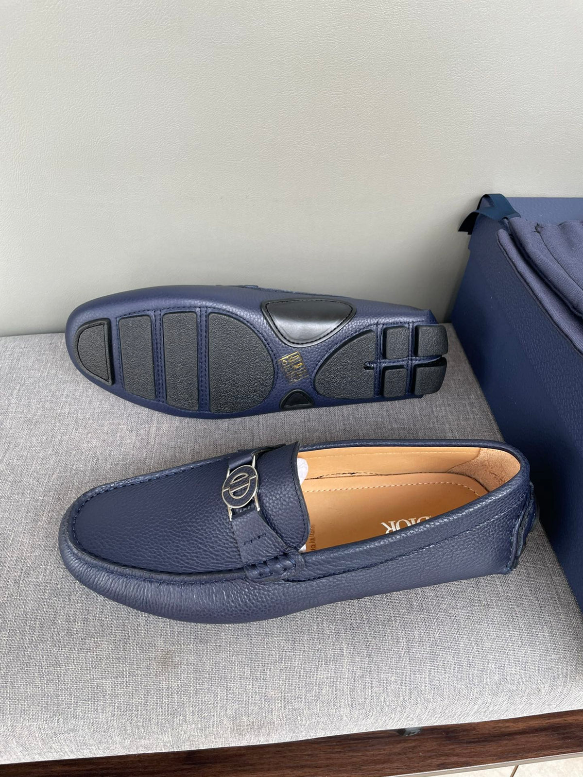 CD JUAL ICON BUCKLE LOAFER NAVY GRAINED CALFSKIN