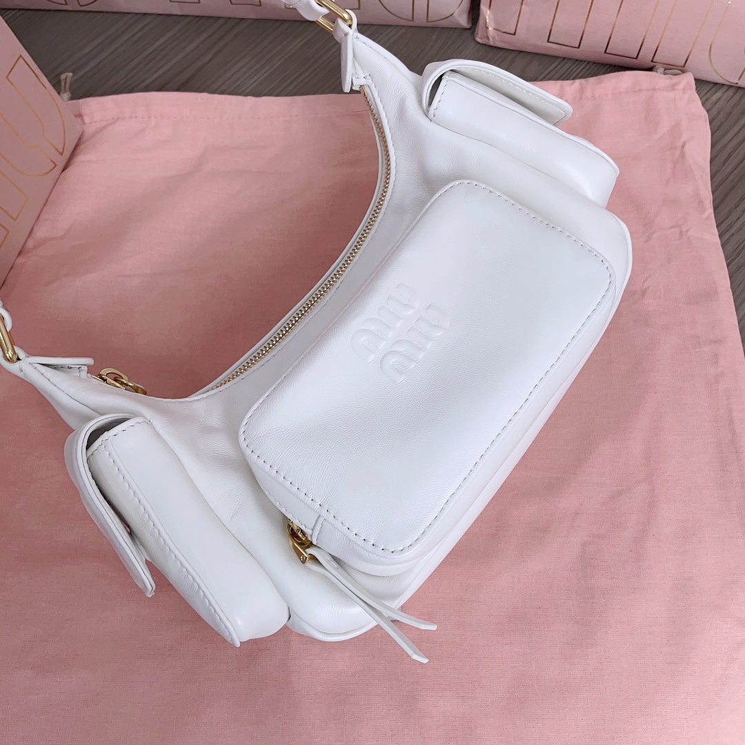 MIU POCKET 21CM SHOULDER BAG WHITE CALFSKIN