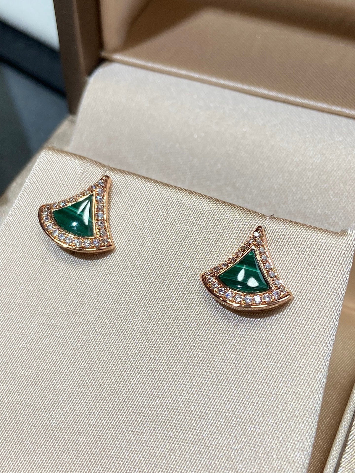 DIVAS DREAM EARRINGS PINK GOLD DIAMOND