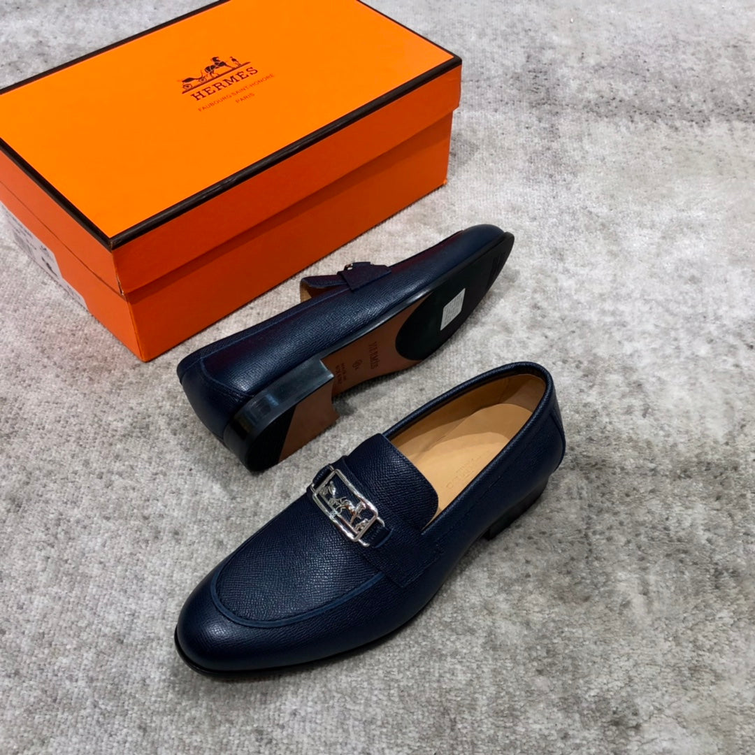 HM SILVER BUCKLE LOAFER NAVY CALFSKIN