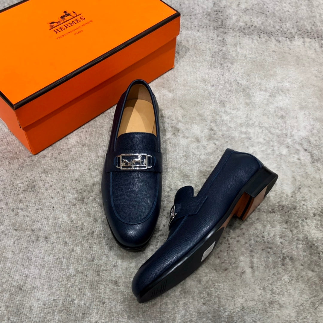 HM SILVER BUCKLE LOAFER NAVY CALFSKIN