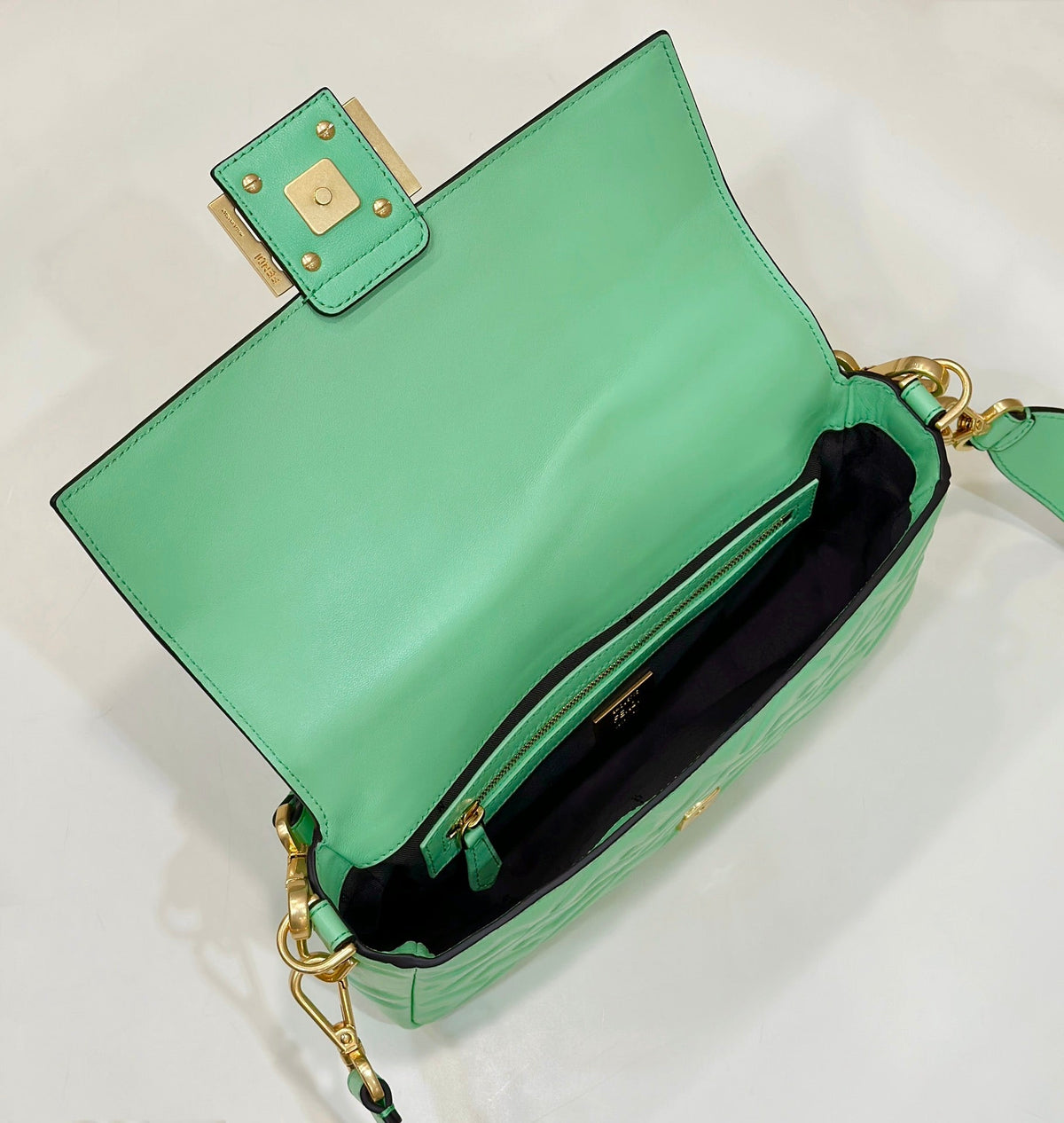 Baguette 27cm Green Lambskin Gold Hardware
