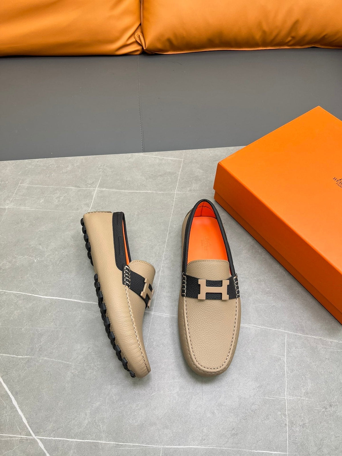 HM H-LOGO LOAFER TAN CALFSKIN