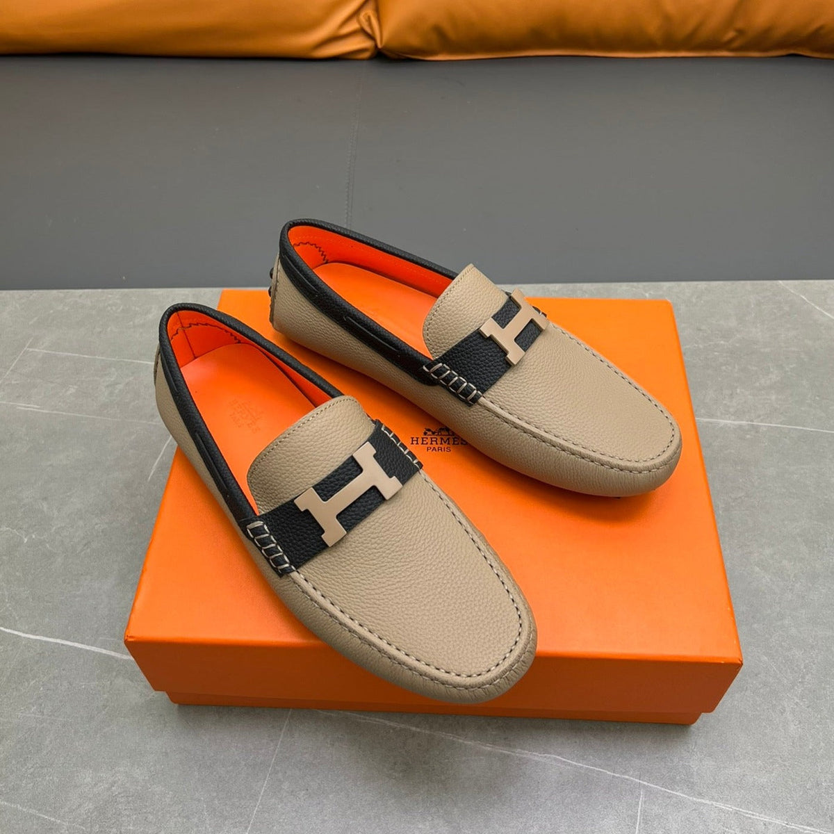 HM H-LOGO LOAFER TAN CALFSKIN