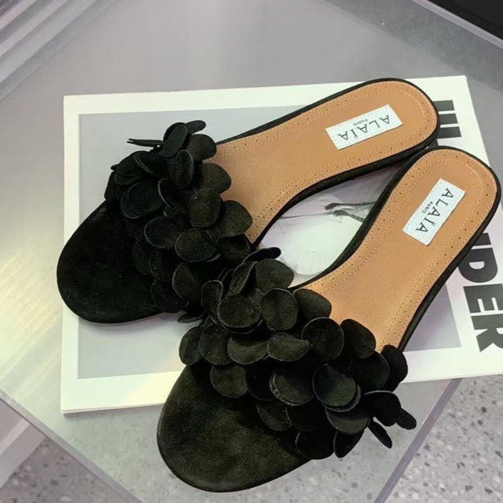 Alaia 25 Flower Slippers Black Sheepskin 293157