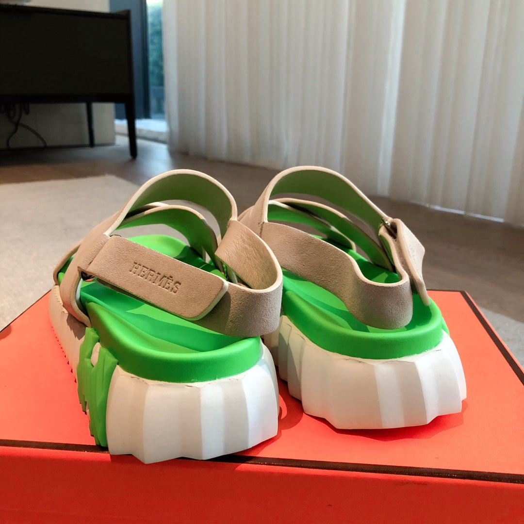 HM ELECTRIC SANDAL PARAKEET AND KHAKI SUEDE
