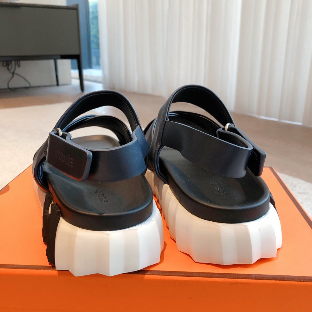 HM ELECTRIC SANDAL NAVY CALFSKIN