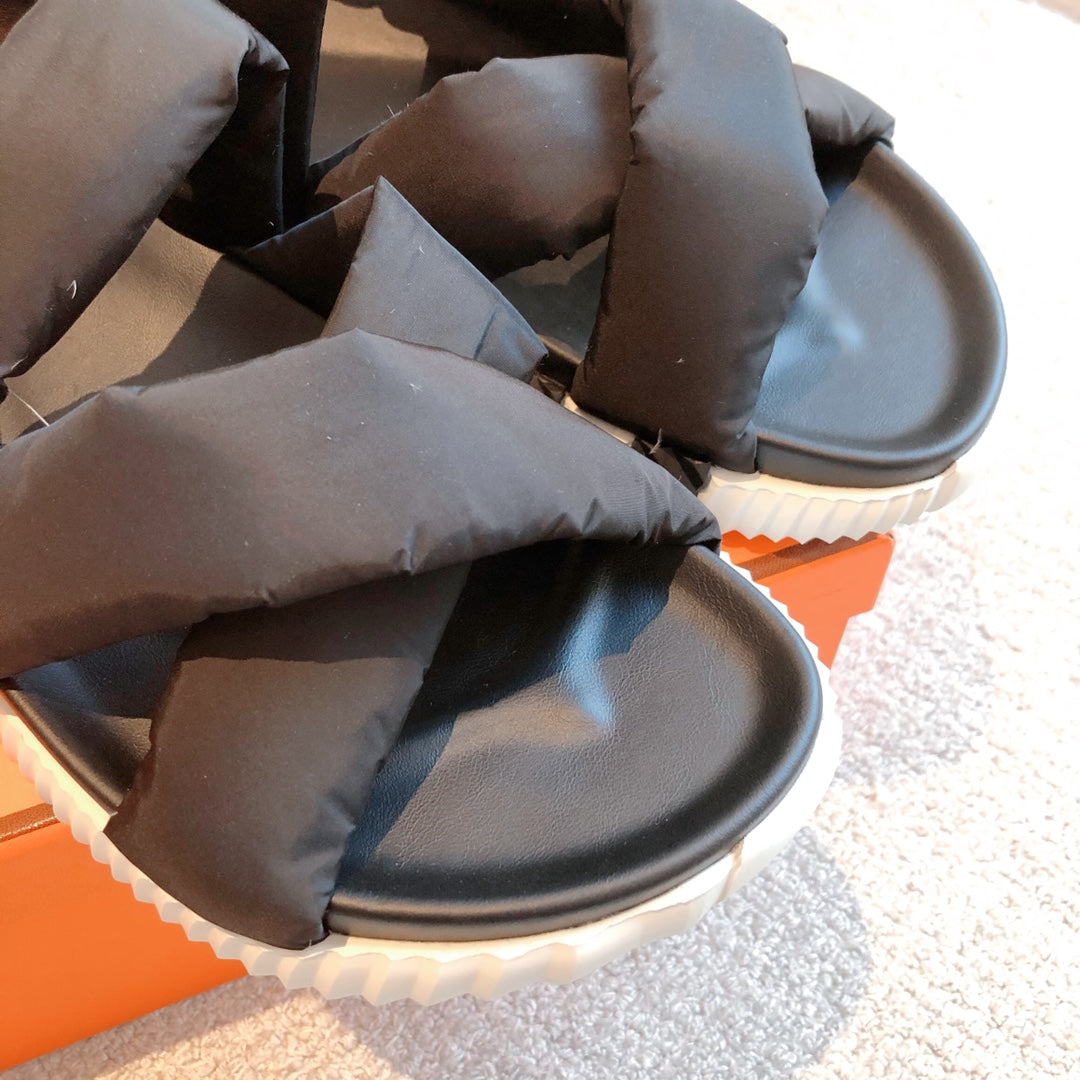 HM ELECTRIC SANDAL BLACK FABRIC AND CALFSKIN
