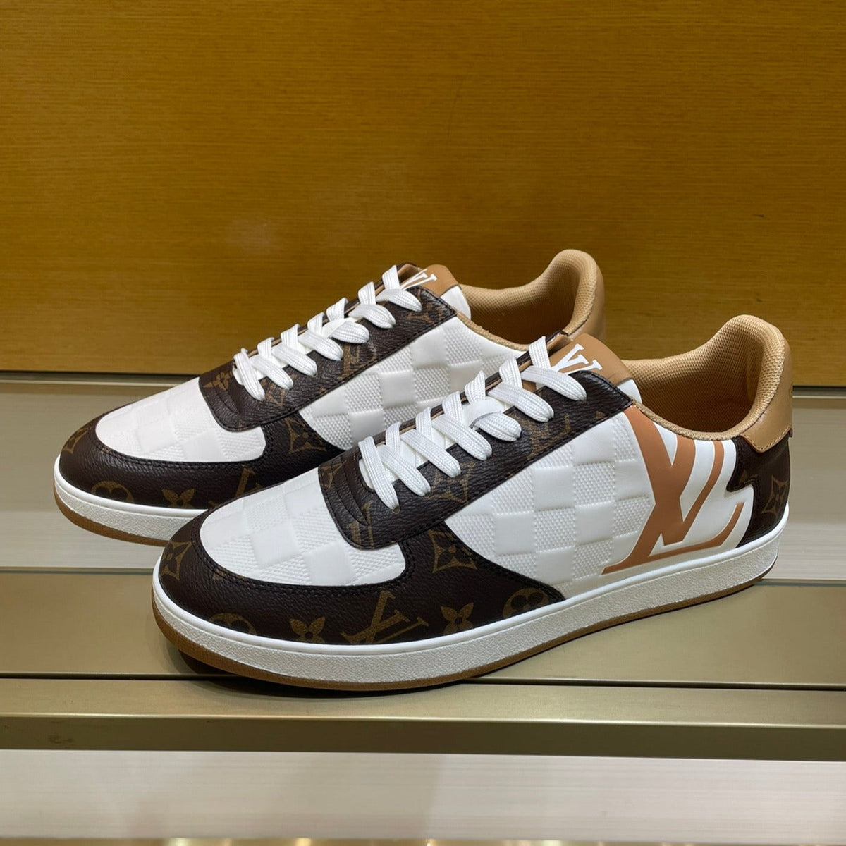 LV RIVOLI SNEAKER MEN BROWN WHITE