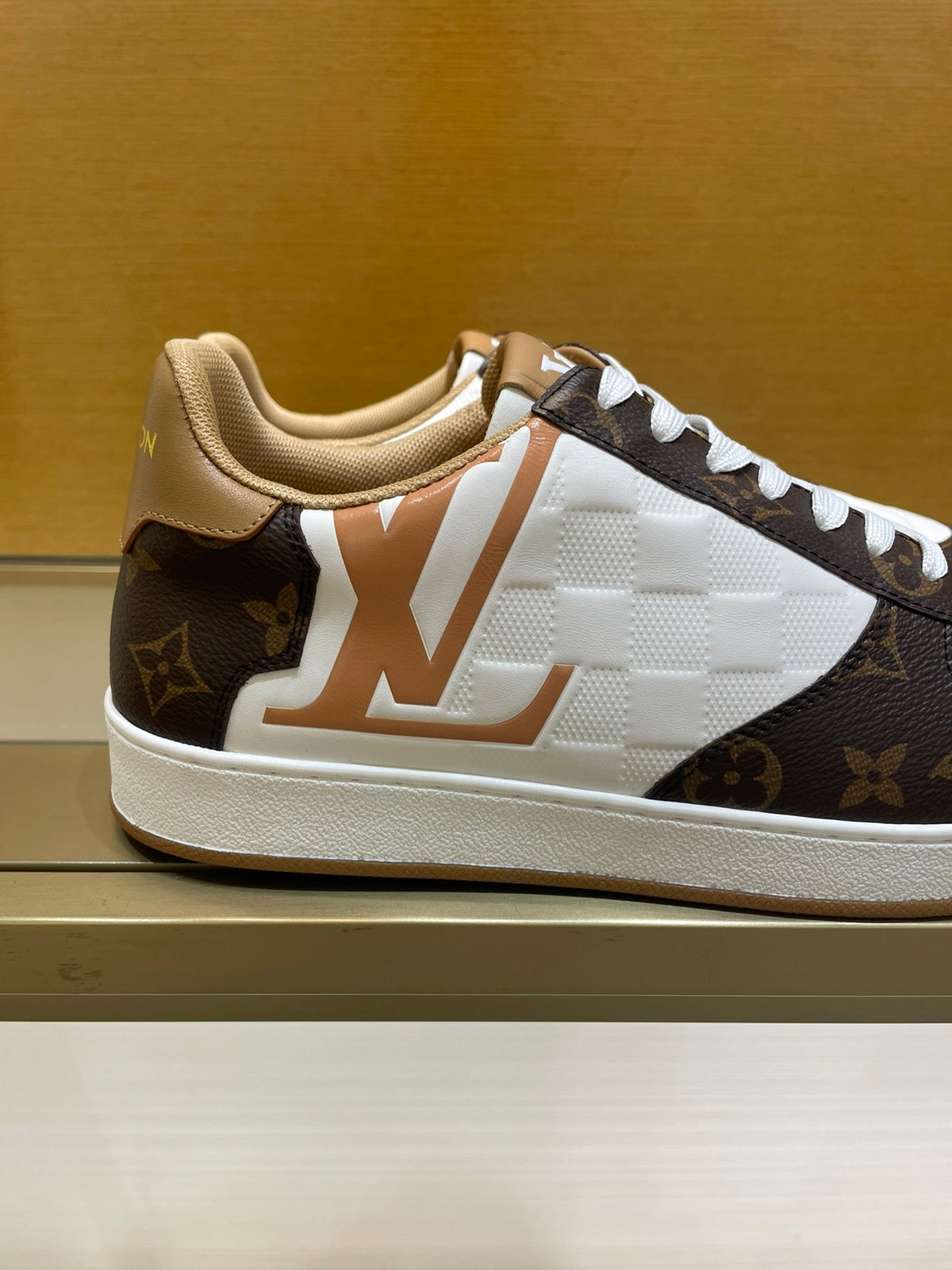 LV RIVOLI SNEAKER MEN BROWN WHITE