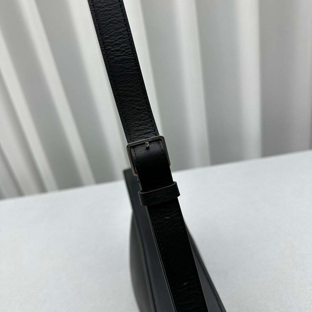 The Row 2025 Slouchy Banana 34cm Black Leather