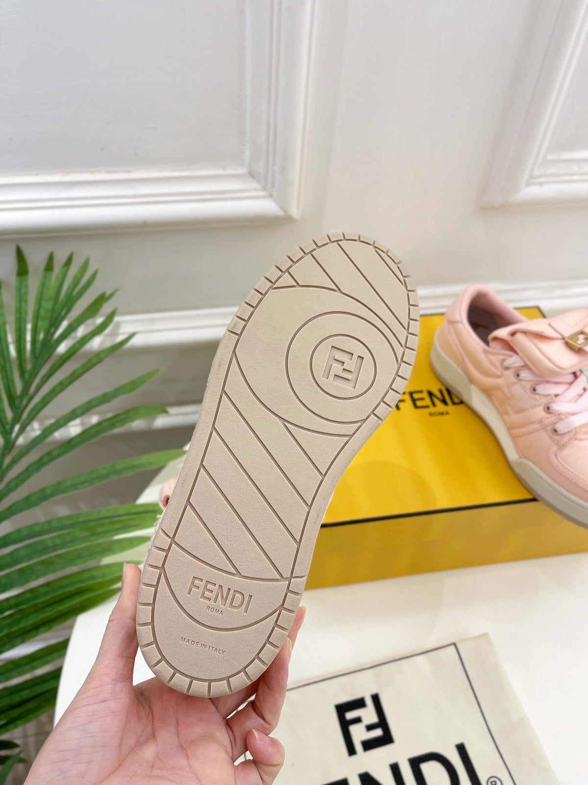 FENDI TRAINER SNEAKER IN LIGHT PINK LAMBSKIN