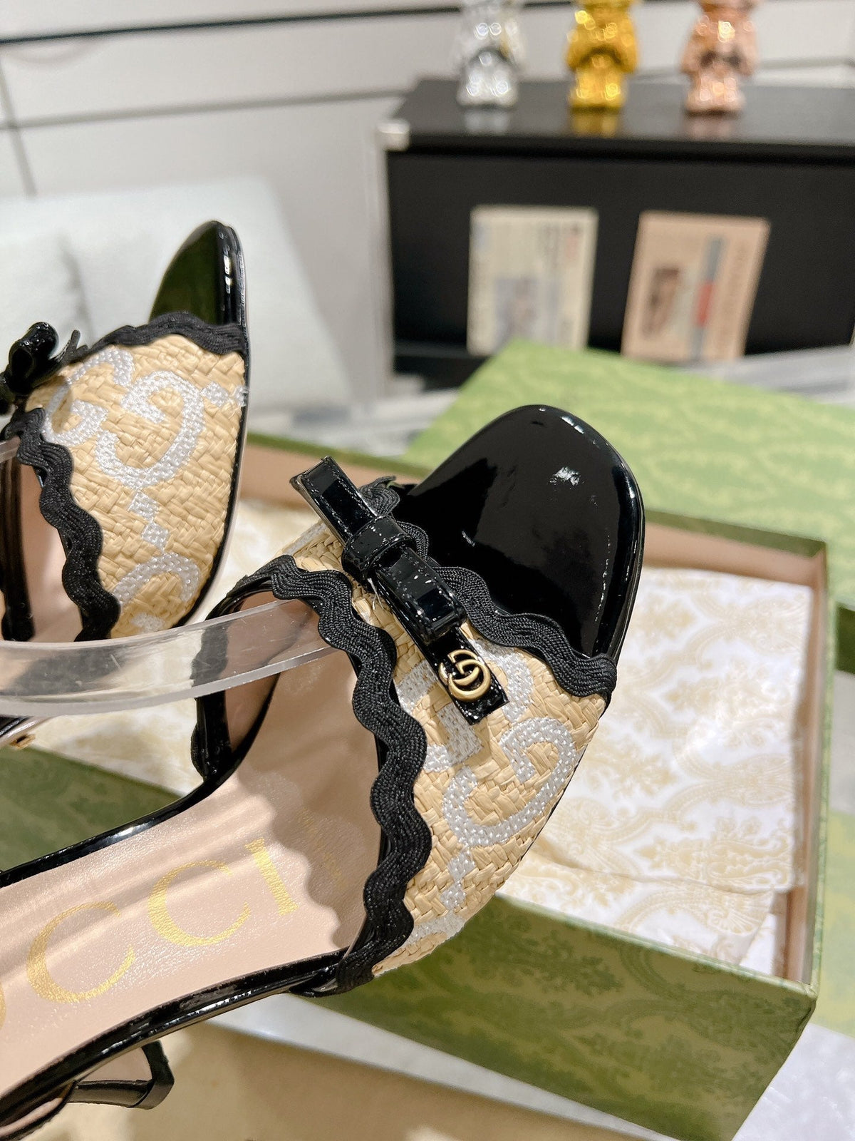 GG HIGH - HEEL SANDAL BLACK FABRIC ATTACH BOW