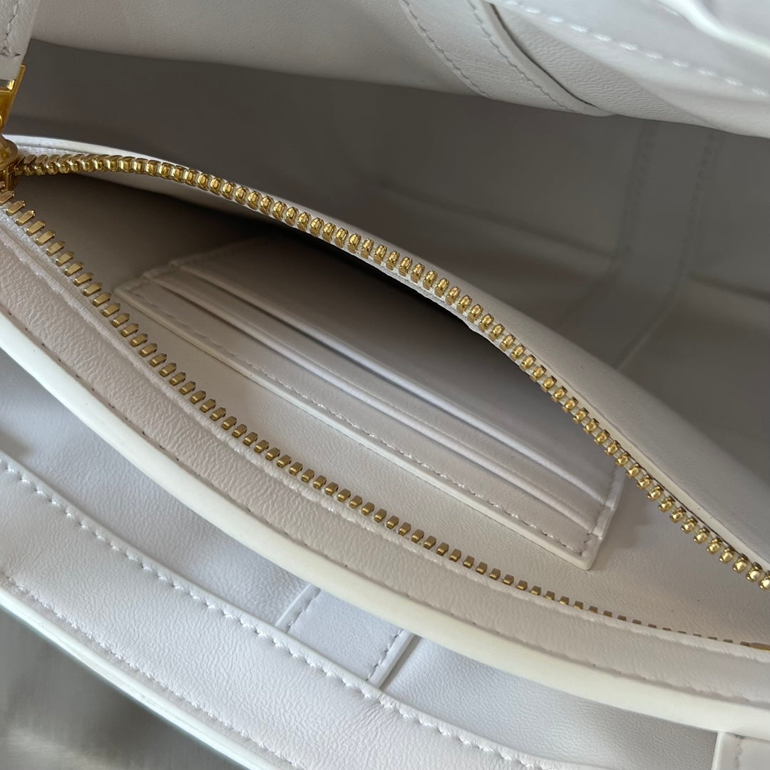 FLIP FLAP 23 BAG IN WHITE LAMBSKIN