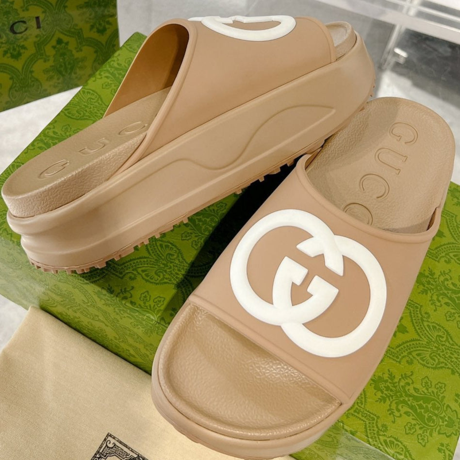 GC 25 Interlocking G 50mm Slide Sandal White Brown Cowhide 292400