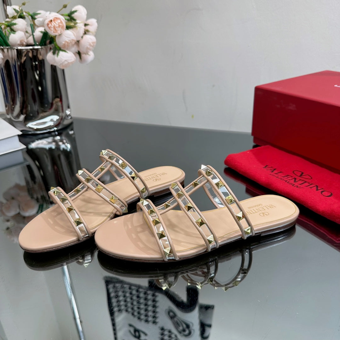VT 25 Rockstud Flat Sandals Beige PVC Sheepskin