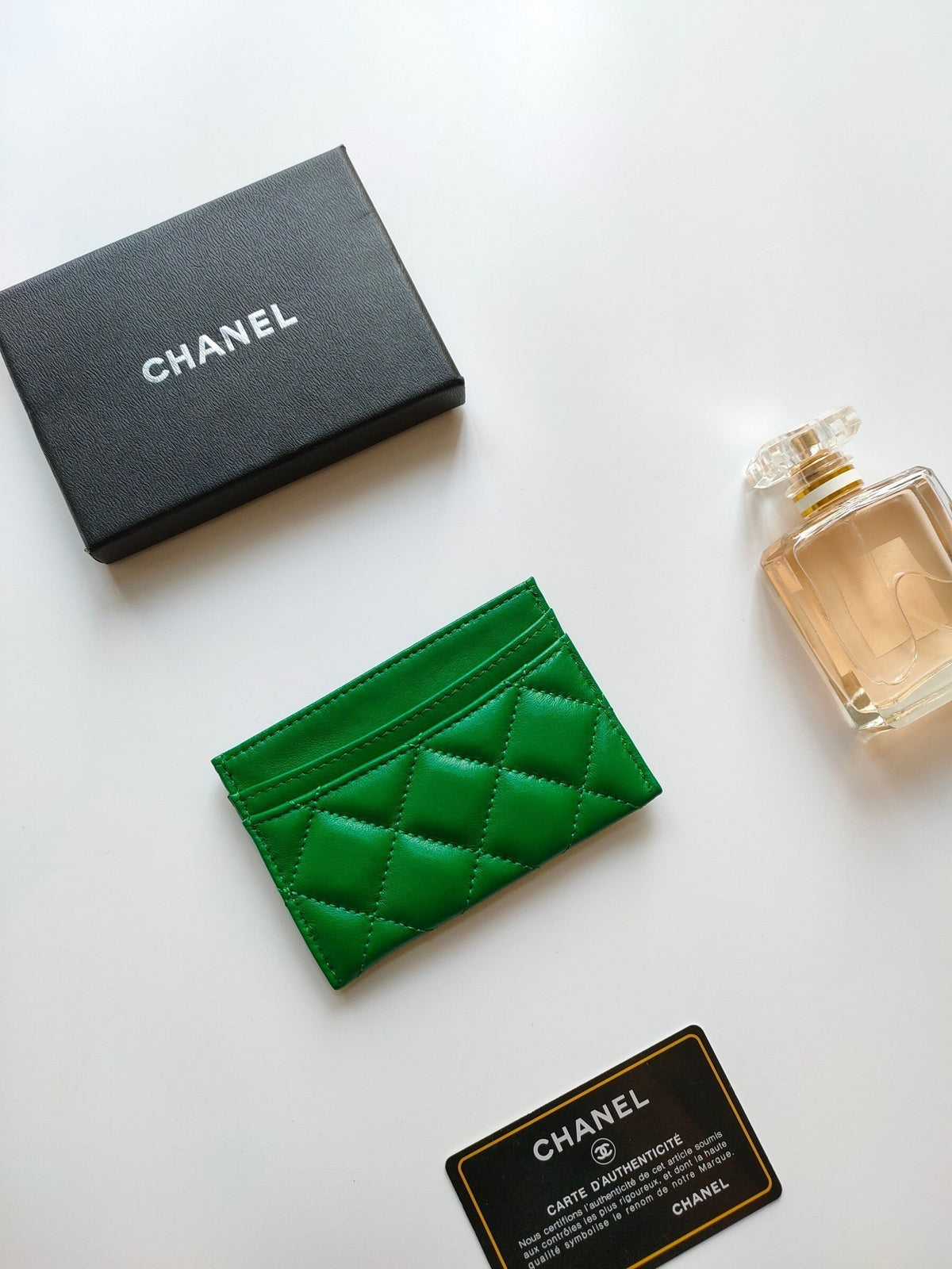 CC CARD HOLDER 11.2 GREEN CALFSKIN GOLD ICON