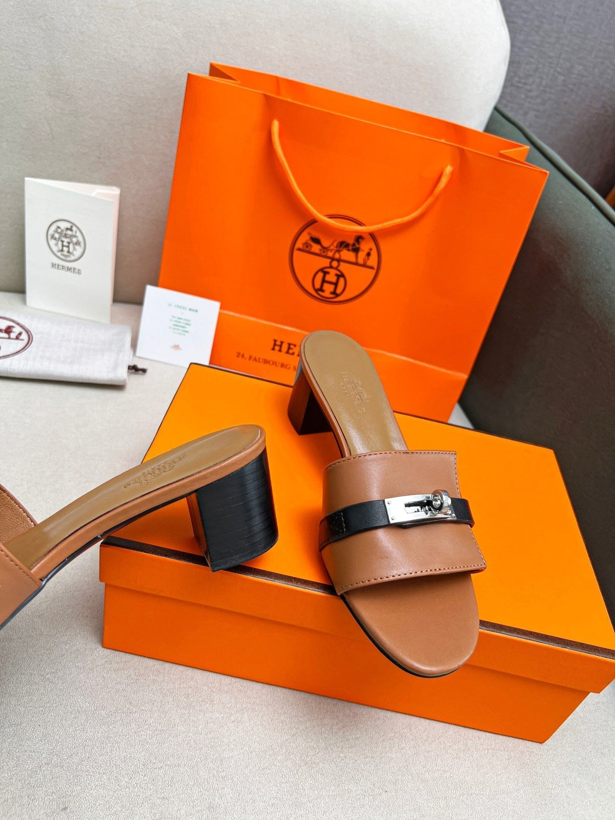 Gigi 50 Sandal Tan Black Calfskin