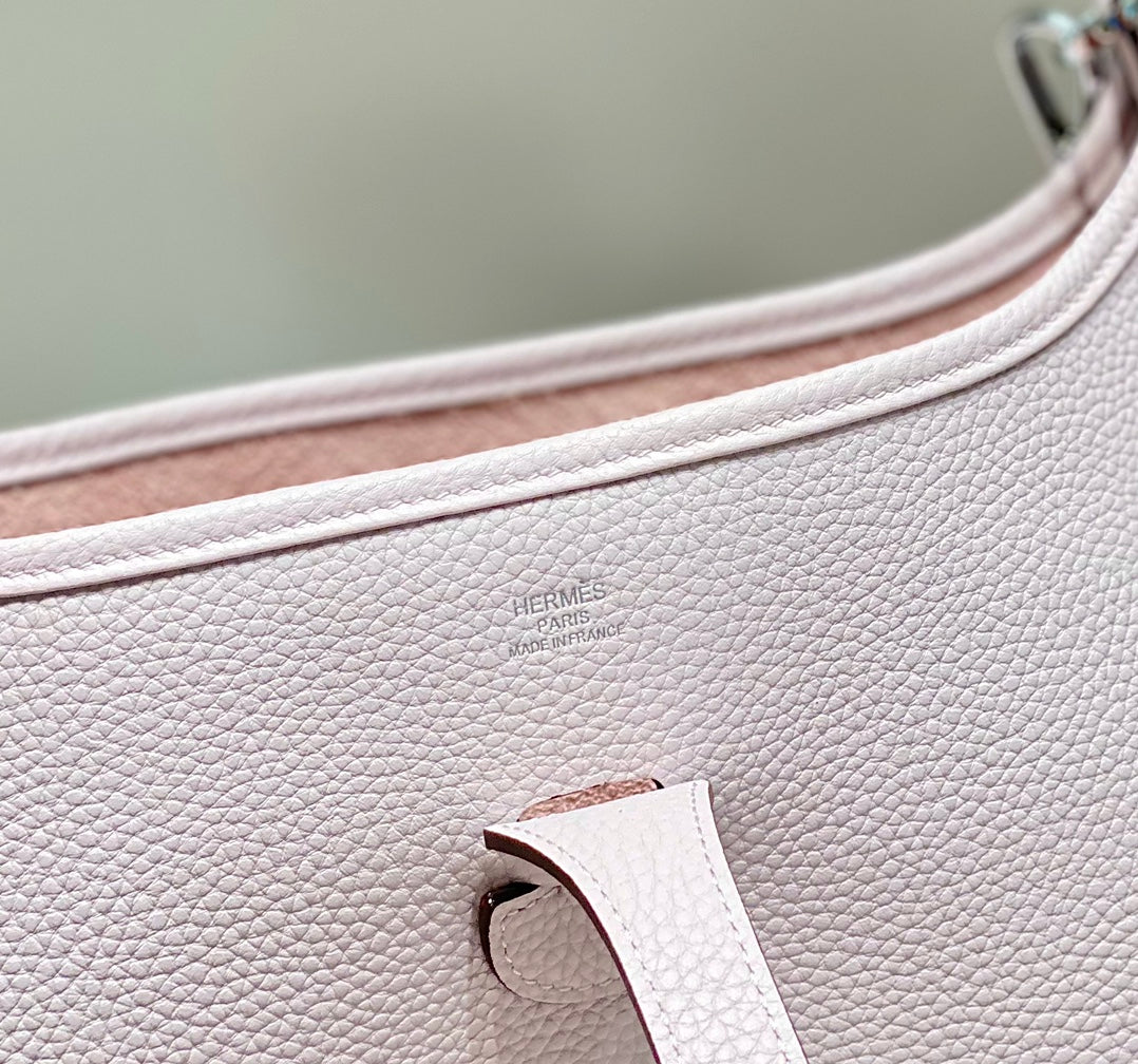 Evelyne 29cm Light Pink Togo Silver Hardware