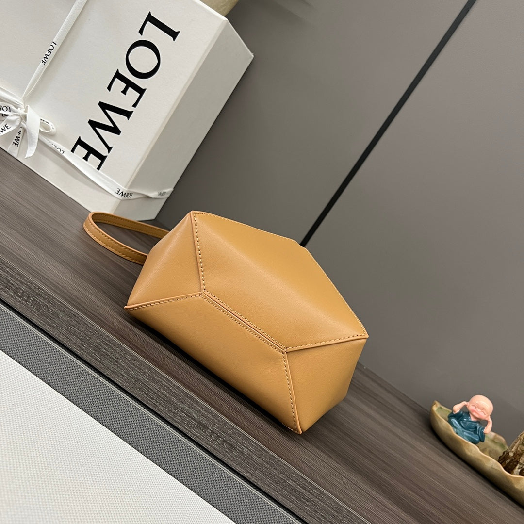 Loewe Puzzle Fold Handbag Warm Sand color Cowhide 254364