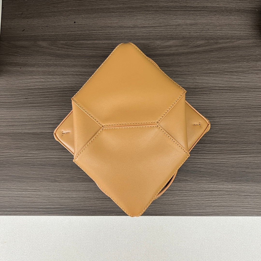 Loewe Puzzle Fold Handbag Warm Sand color Cowhide 254364