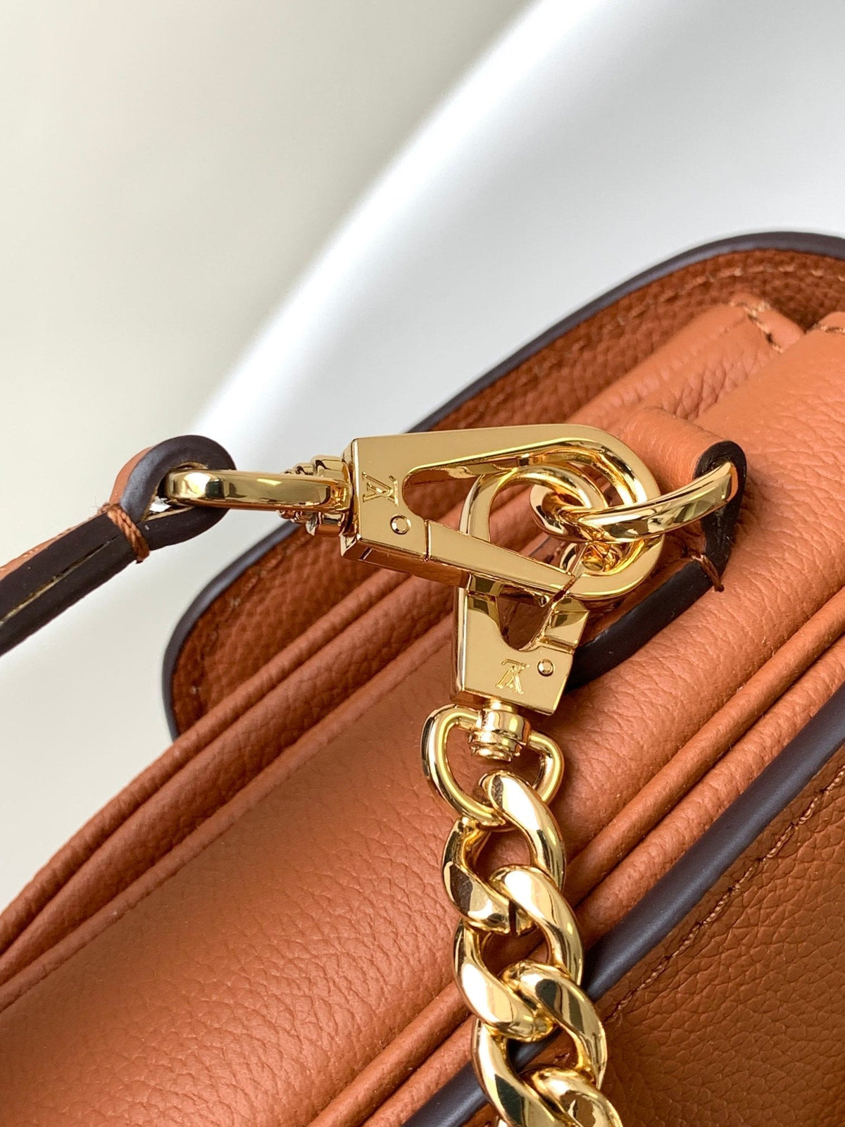 LV Oxford Bag 22cm Brown Gold Cowhide 252067