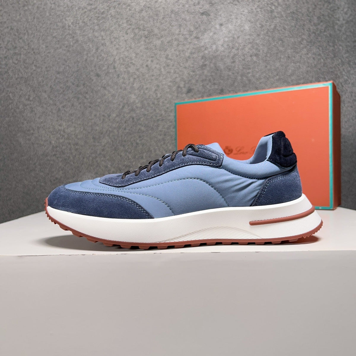 LP WEEKEND WALK SNEAKERS SKY SUEDE