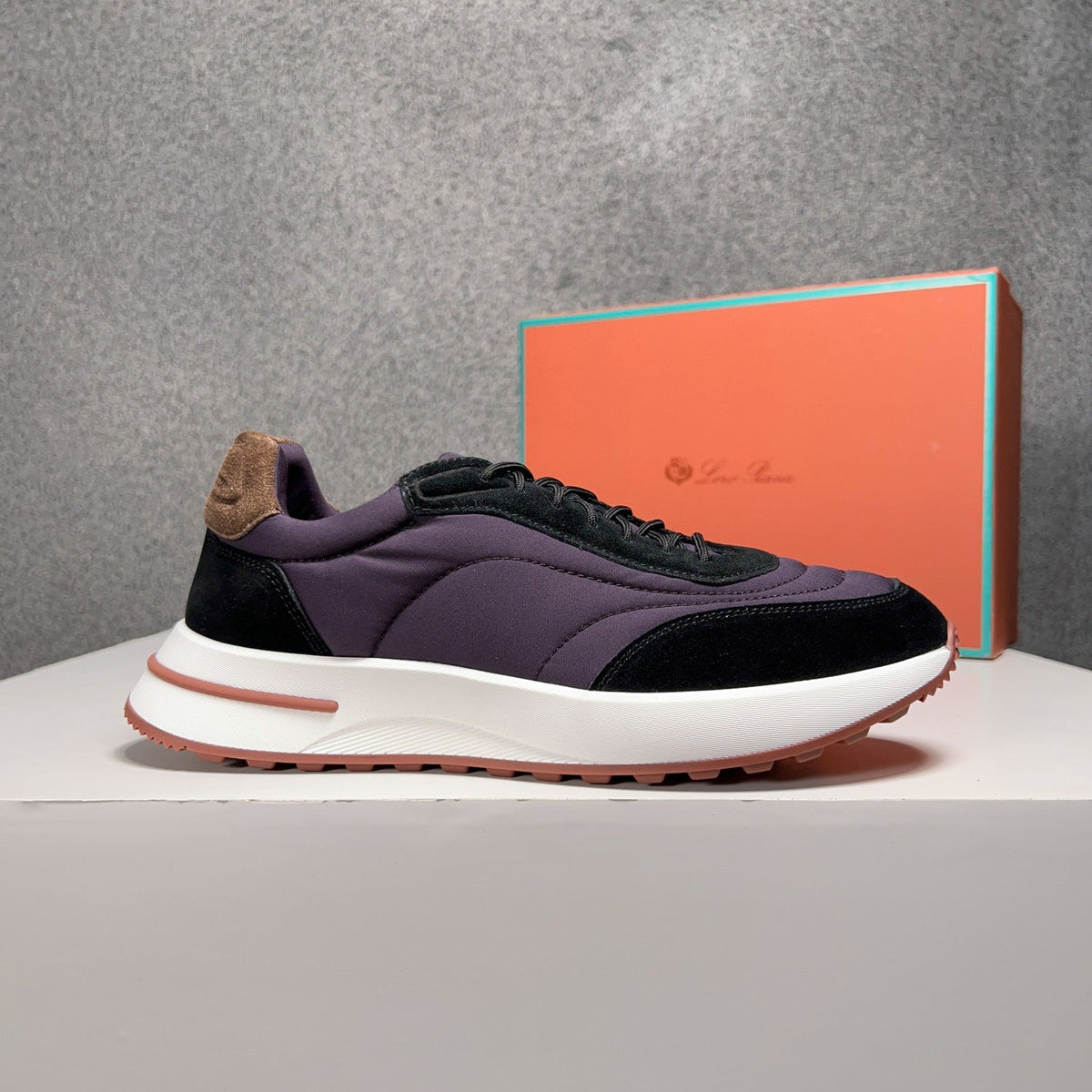 LP WEEKEND WALK SNEAKERS GRAPE AND BLACK SUEDE